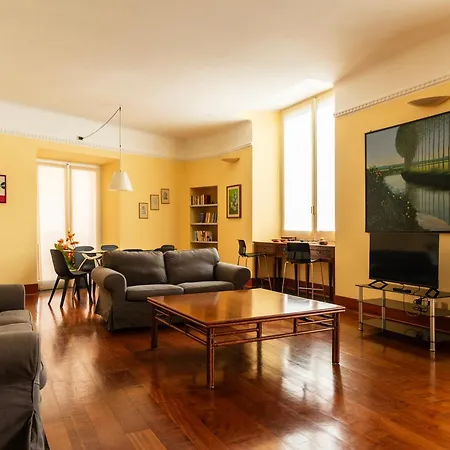 Youhosty - Montenapoleone Noble Flat * Milan