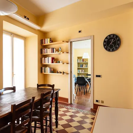Youhosty - Montenapoleone Noble Flat Milan