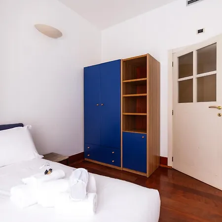 Apartment Youhosty - Montenapoleone Noble Flat *