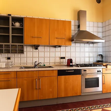 Youhosty - Montenapoleone Noble Flat Apartment Milan