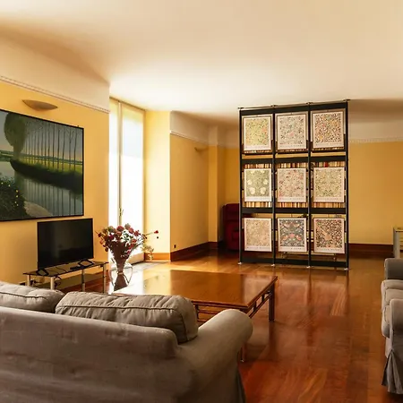 Youhosty - Montenapoleone Noble Flat * Milan