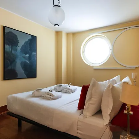 Apartment Youhosty - Montenapoleone Noble Flat Milan