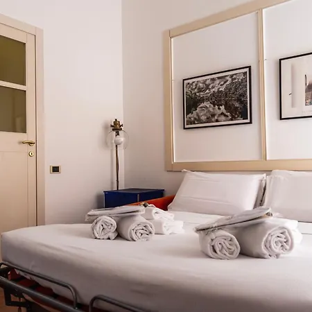 Youhosty - Montenapoleone Noble Flat * Milan