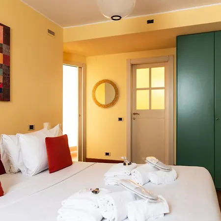 Youhosty - Montenapoleone Noble Flat Apartment *