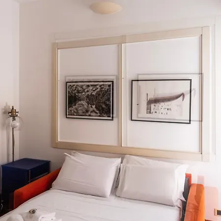 Youhosty - Montenapoleone Noble Flat